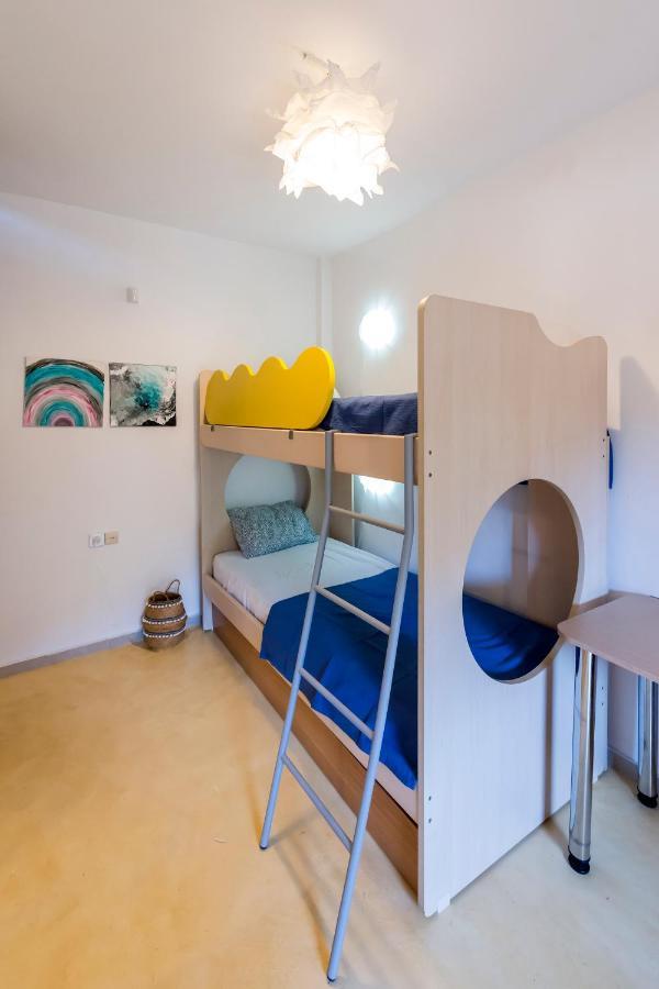 Appartement Seaside Heaven - Sunset Views Close To The Beach à Kalamata Extérieur photo